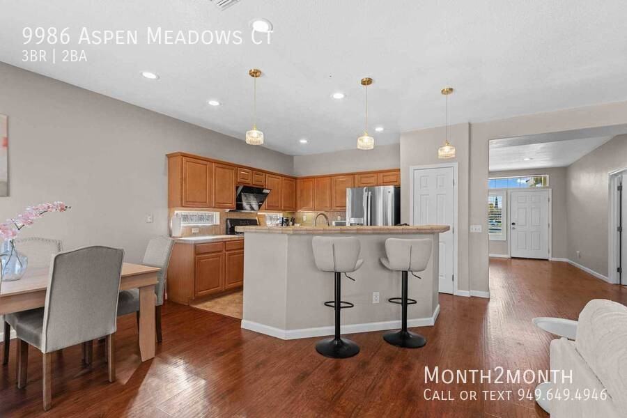 9986 Aspen Meadows Ct - Photo 7 of 42