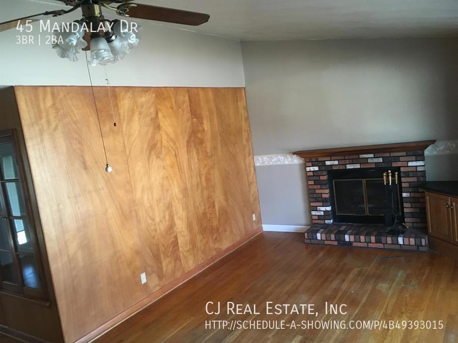 45 Mandalay Dr - Photo 2 of 11