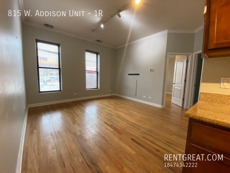 815 W. Addison Unit #1R - Photo 7 of 14