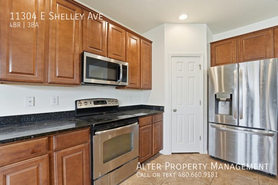 11304 E Shelley Ave - Photo 4 of 35