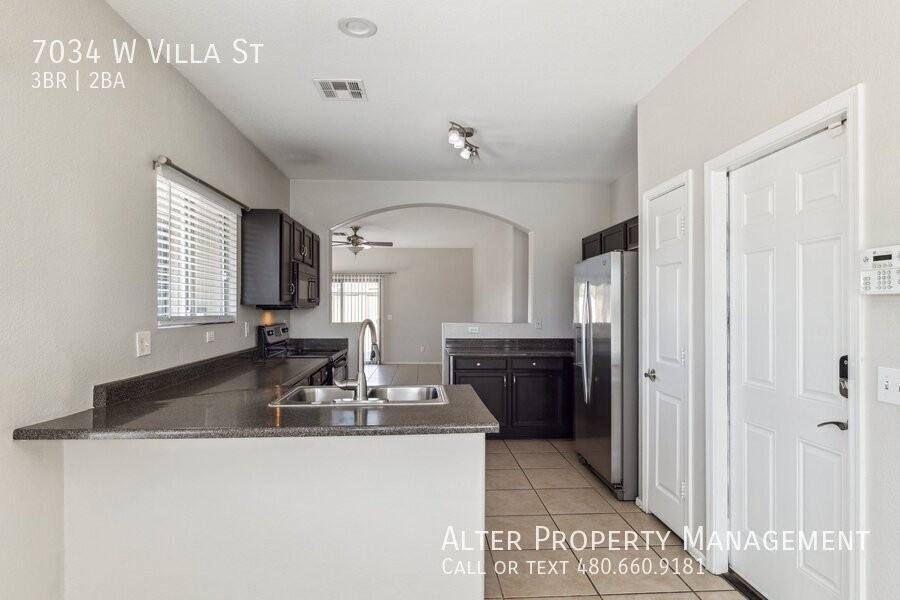 7034 W Villa St - Photo 7 of 22