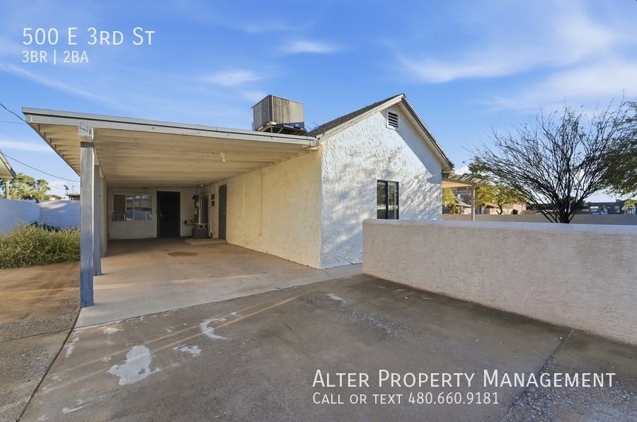 500 E 3rd St - Photo 3 of 21