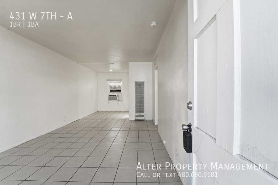 431 W 7th St #A - Photo 7 of 21