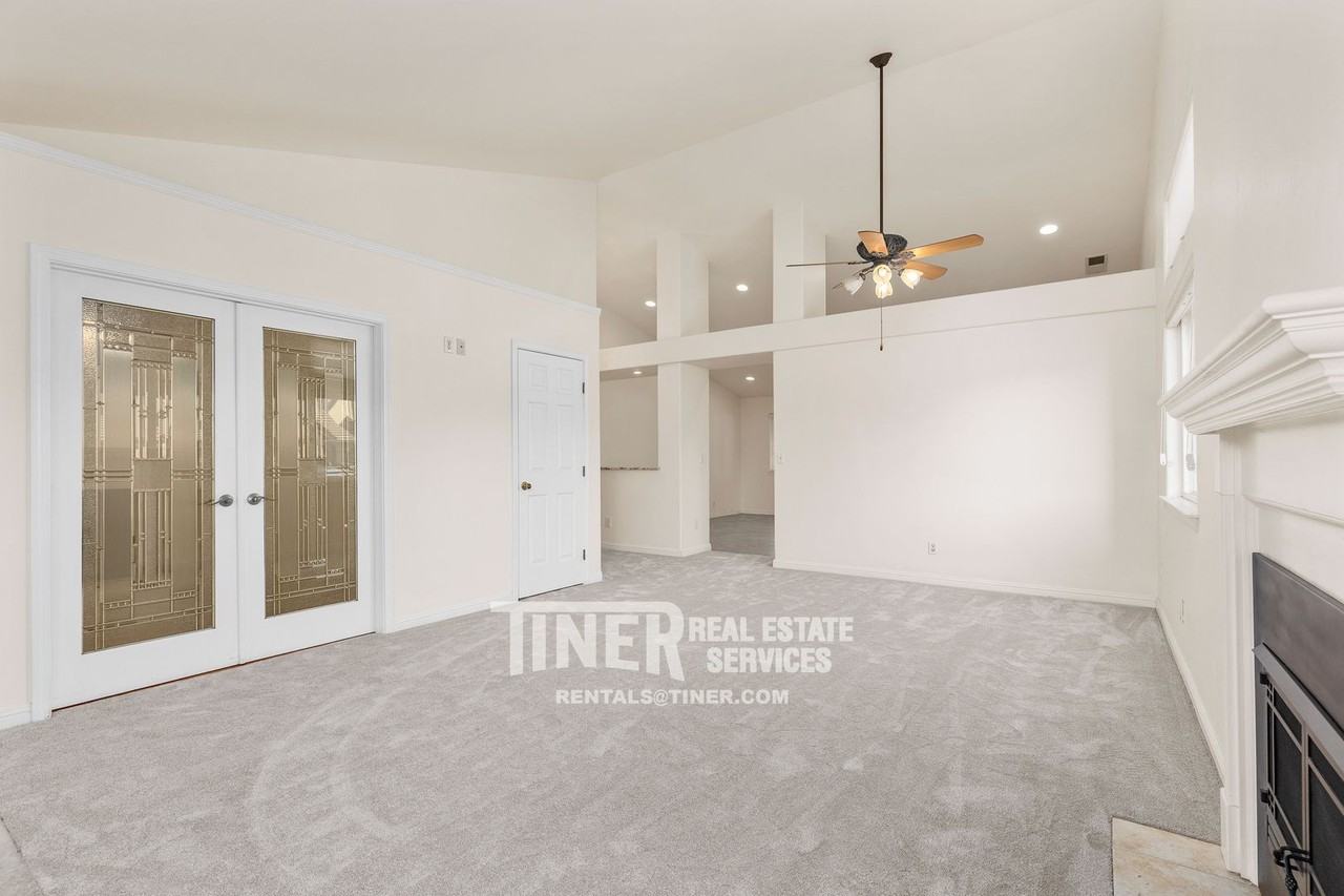 2240 Moraga Dr - Photo 6 of 27