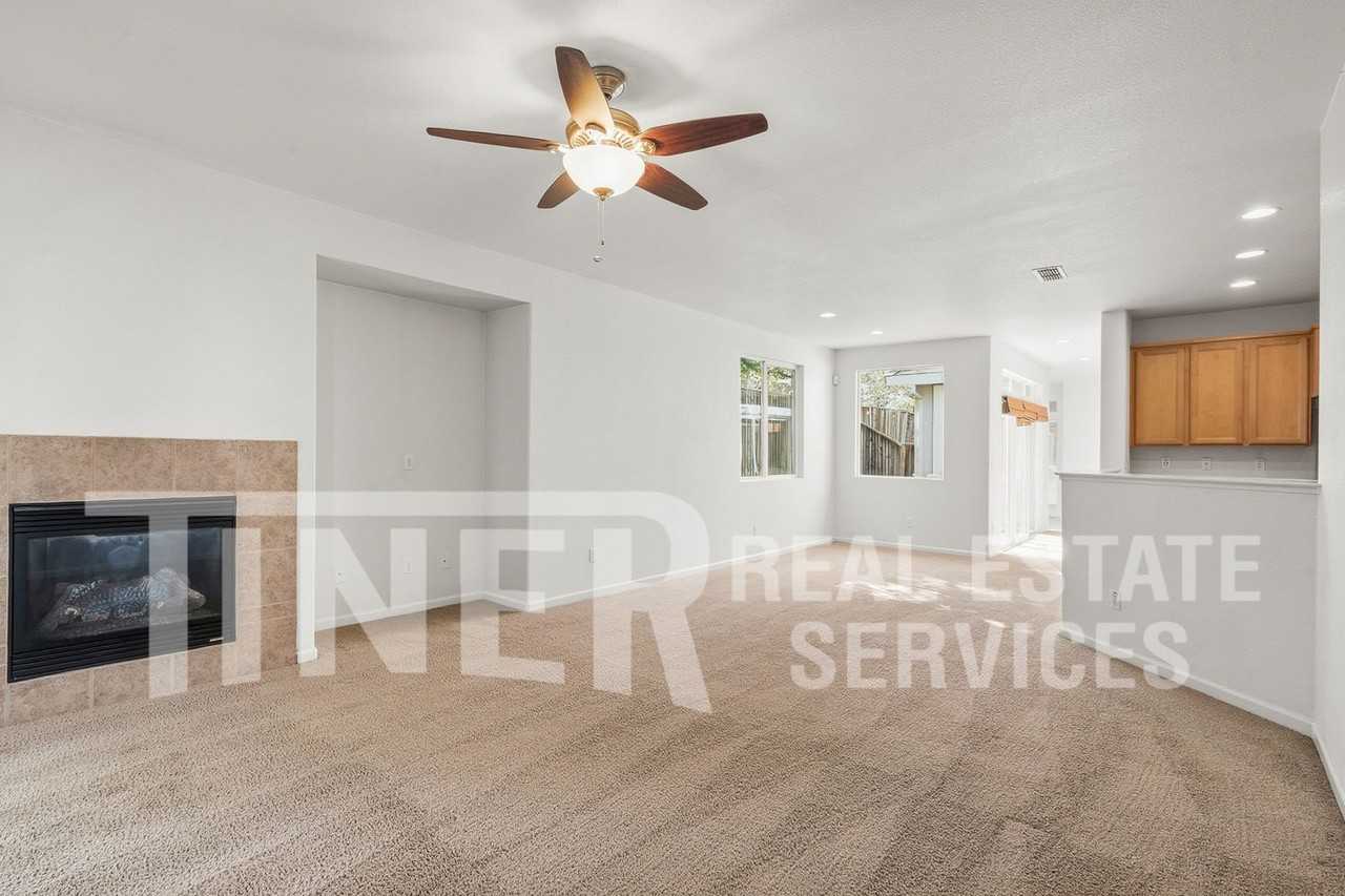 7449 Thalia Ct - Photo 3 of 25