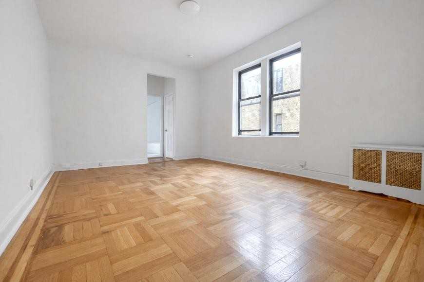 106 Fort Washington Ave