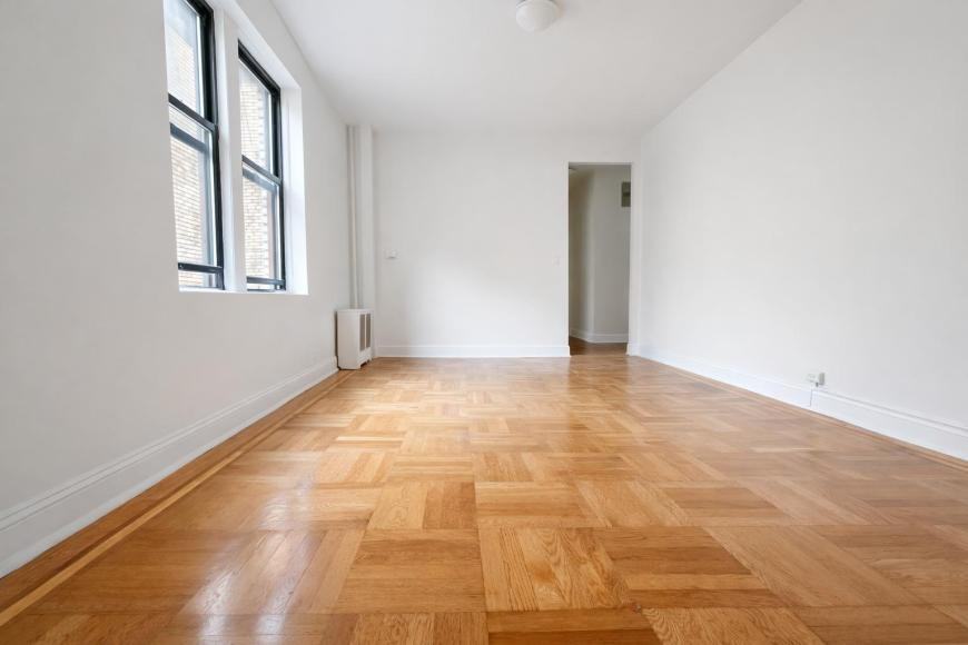 106 Fort Washington Ave - Photo 2 of 8