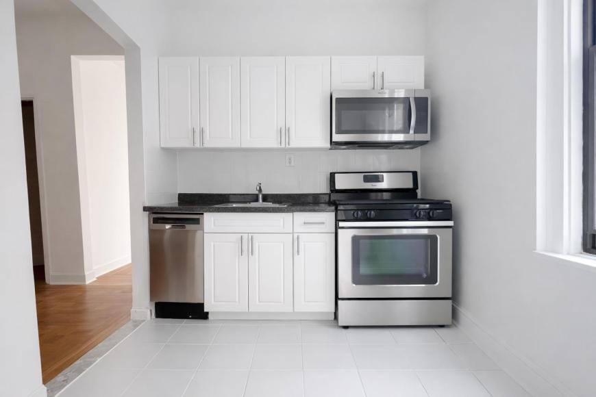 106 Fort Washington Ave - Photo 6 of 8