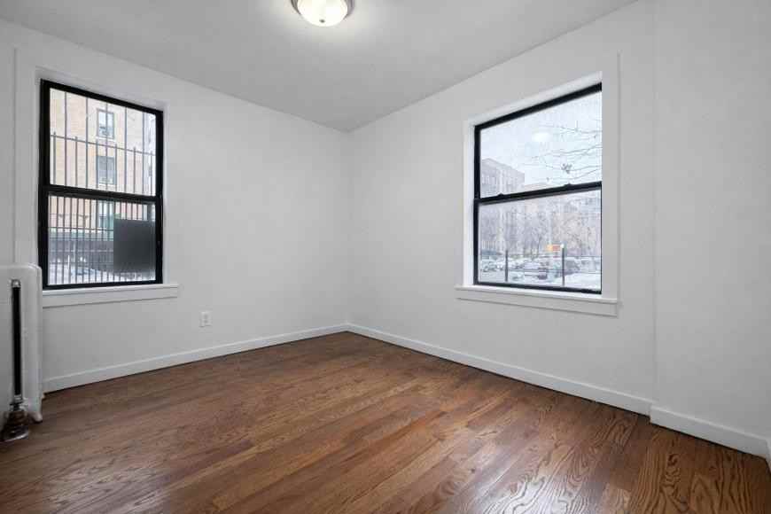 518 W 204th St - Photo 4 of 9