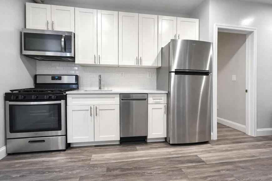 546 Isham St - Photo 4 of 8