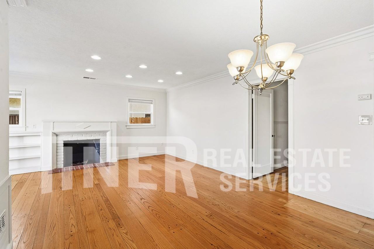 2416 60th St - Photo 2 of 22