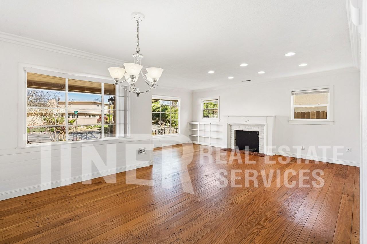 2416 60th St - Photo 3 of 22