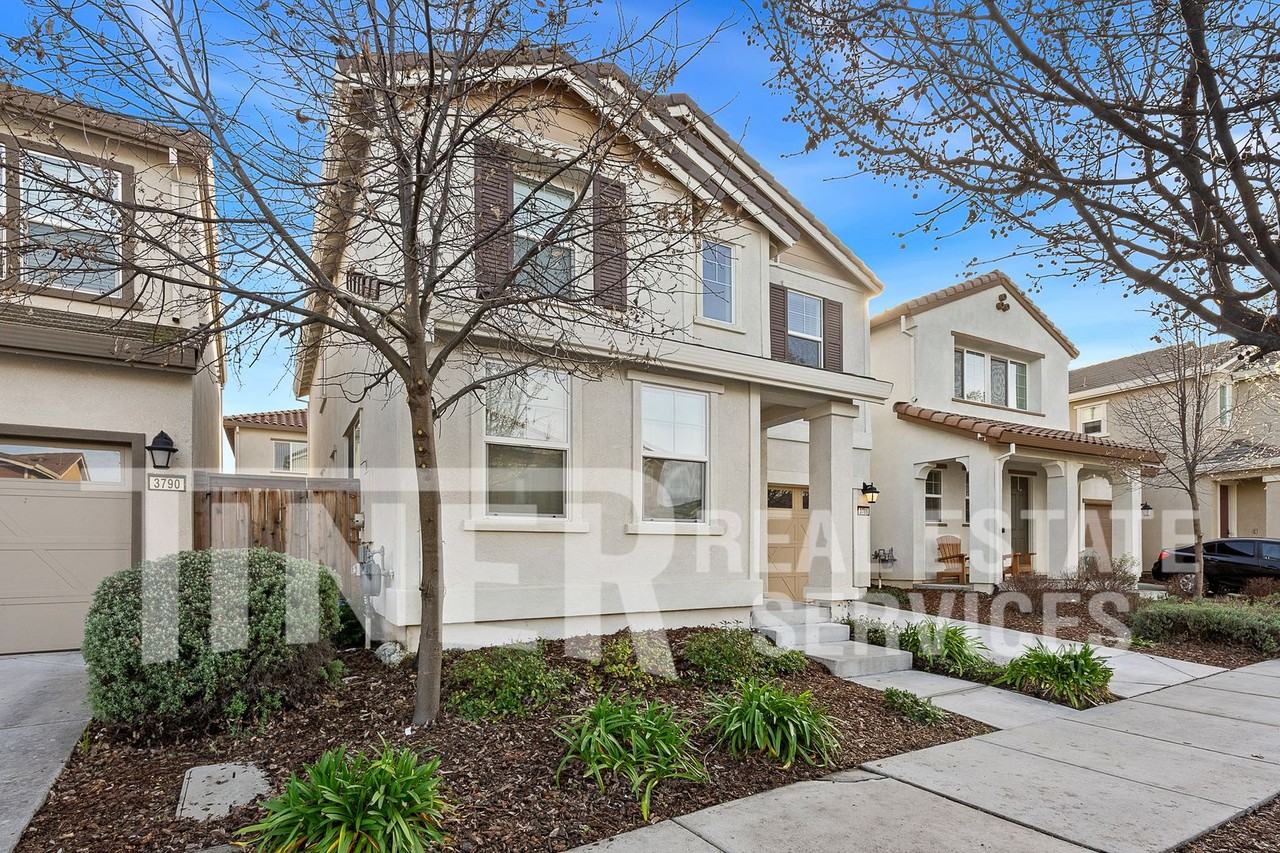 3786 Samuelson Way - Photo 4 of 20