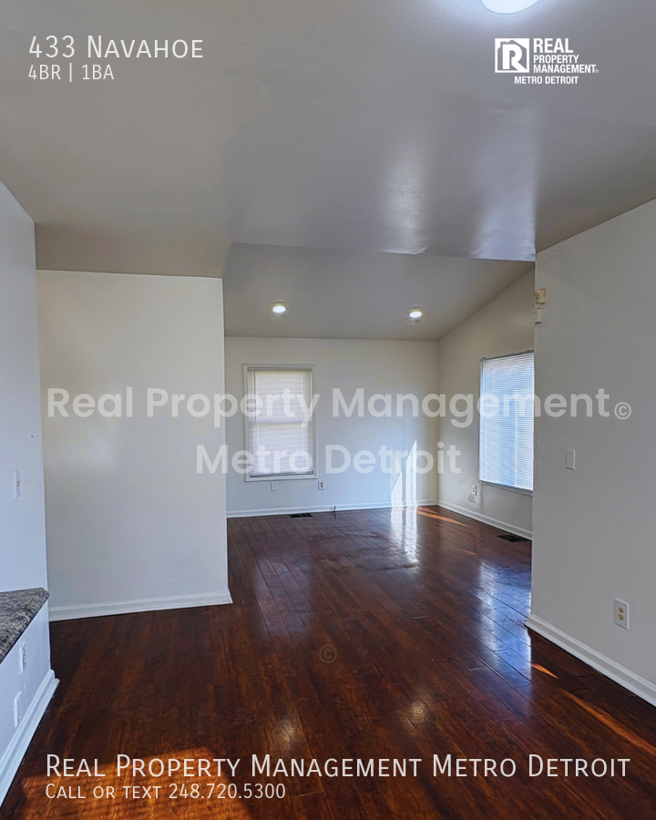 433 Navahoe St - Photo 4 of 19