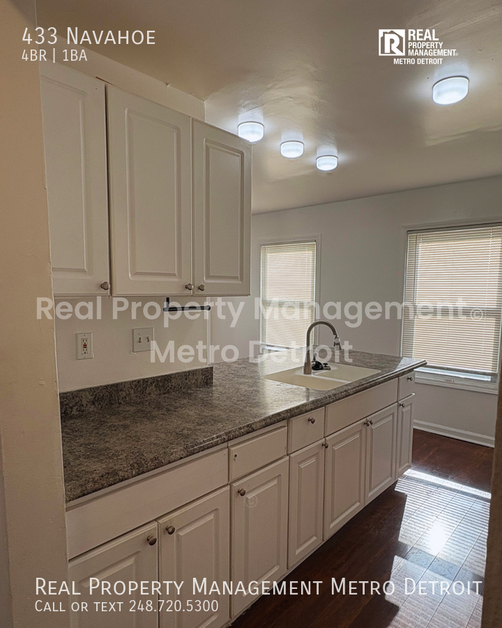 433 Navahoe St - Photo 7 of 19