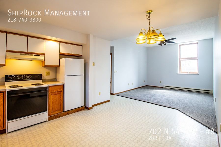 702 N 54th Ave W #8 - Photo 3 of 17