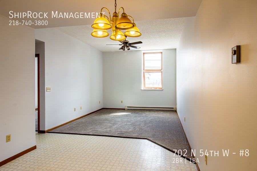 702 N 54th Ave W #8 - Photo 5 of 17