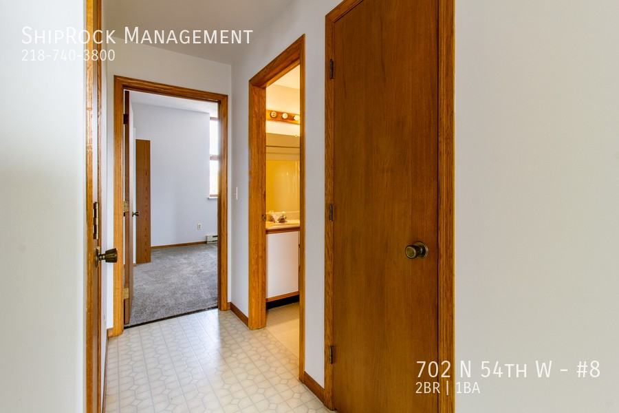 702 N 54th Ave W #8 - Photo 7 of 17