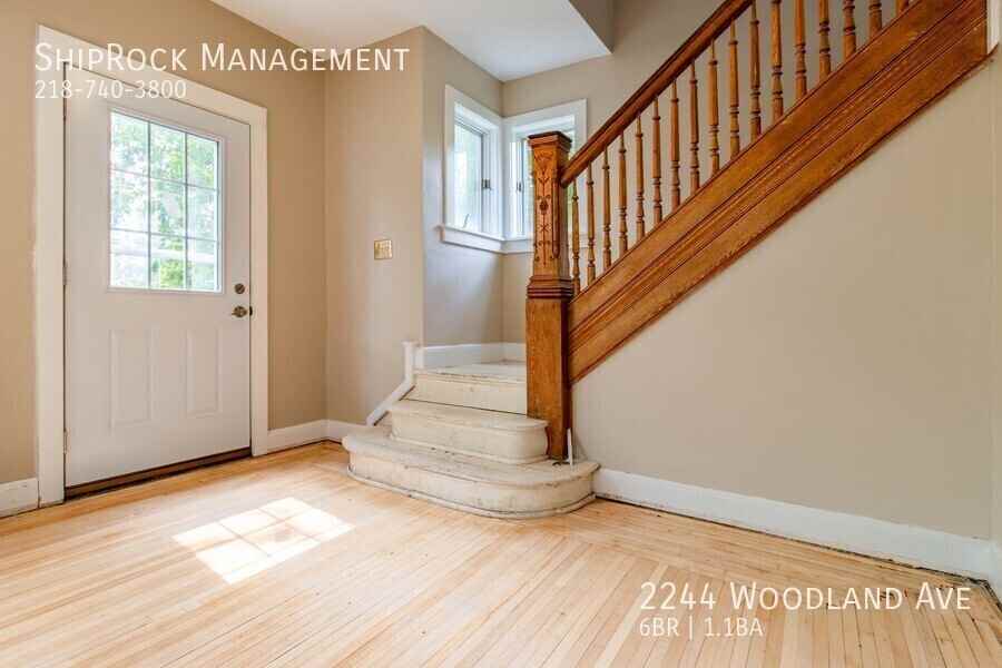 2244 Woodland Ave - Photo 2 of 23