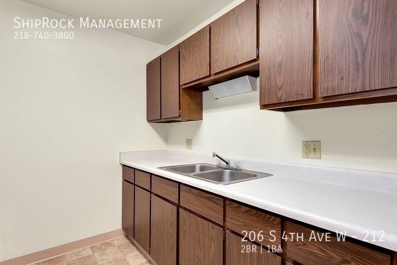 206 S 4th Ave #212 - Photo 5 of 27