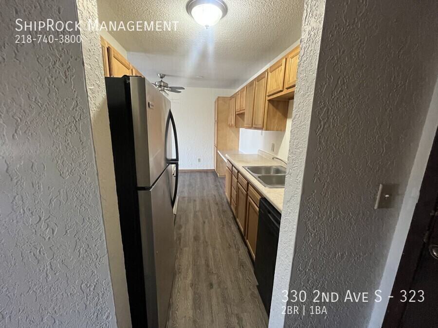 330 2nd Ave S #323 - Photo 3 of 15