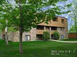 featured image of 2044 15th St N #1