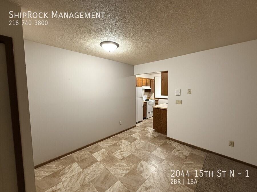 2044 15th St N #1 - Photo 4 of 10