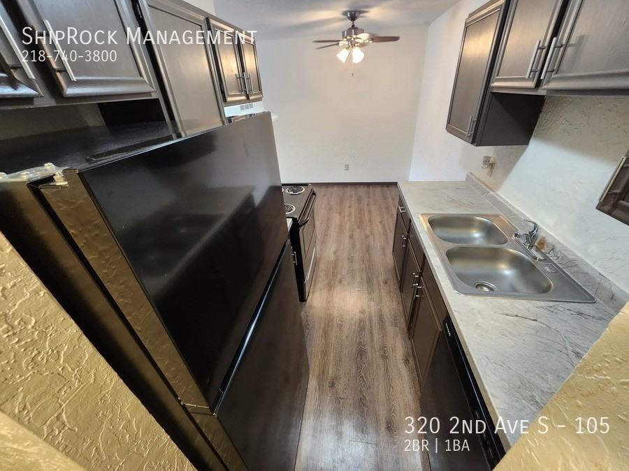 320 2nd Ave S #105 - Photo 3 of 10