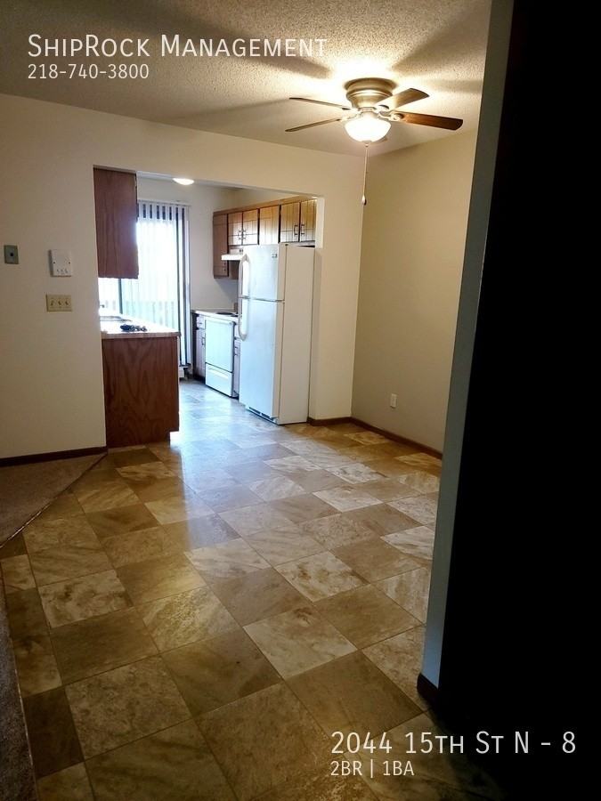 2044 15th St N #8 - Photo 2 of 16