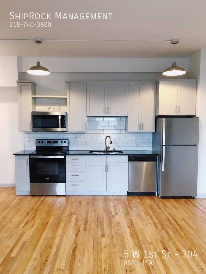 1 E 1st St #304