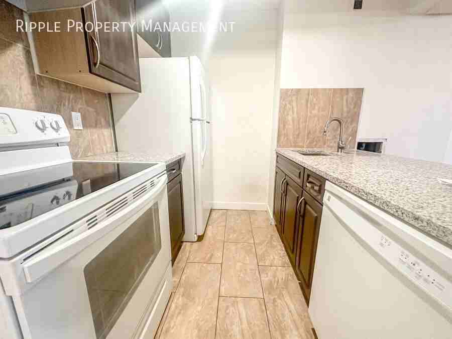 221 6 Ave Se #1905 - Photo 5 of 17