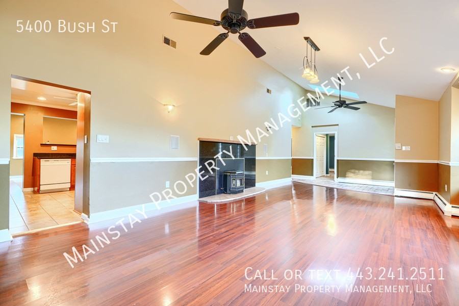 5400 Bush St - Photo 5 of 25