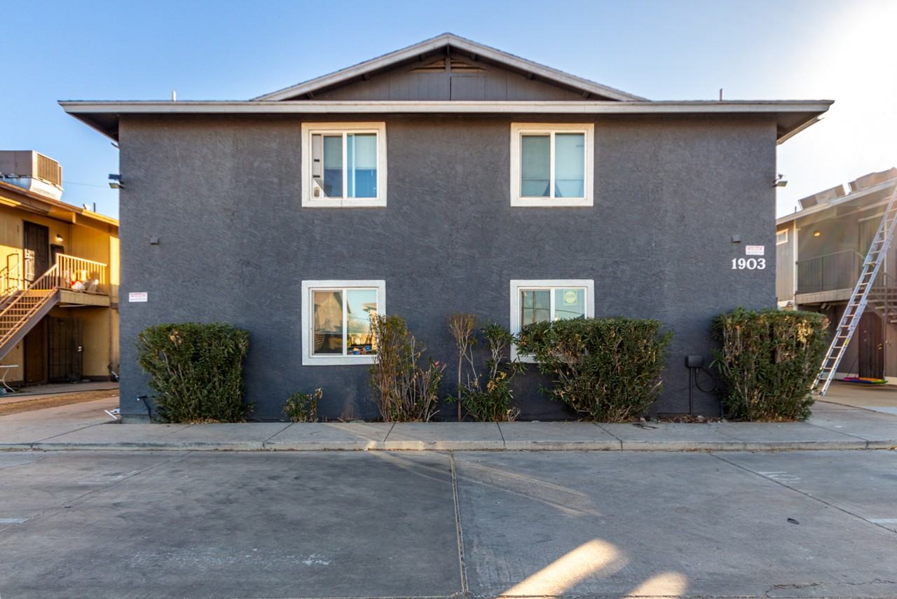 1903 N Spring #201 - Photo 2 of 17