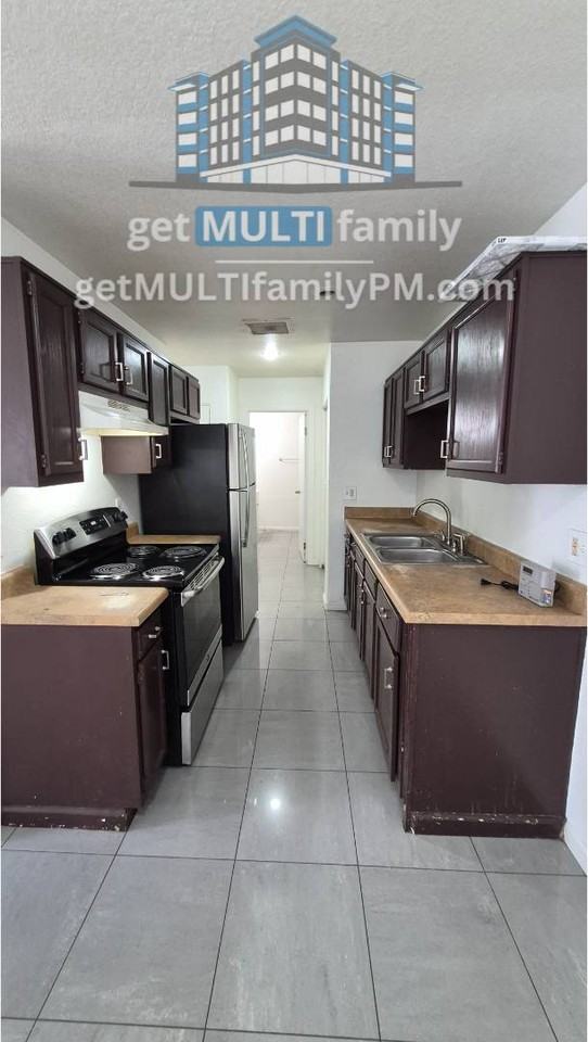 3006 E Granada Rd #D - Photo 2 of 11