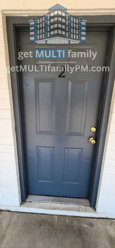 10044 N 18th Ave #2 - Photo 5 of 14