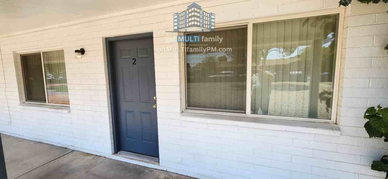 10044 N 18th Ave #2 - Photo 6 of 14