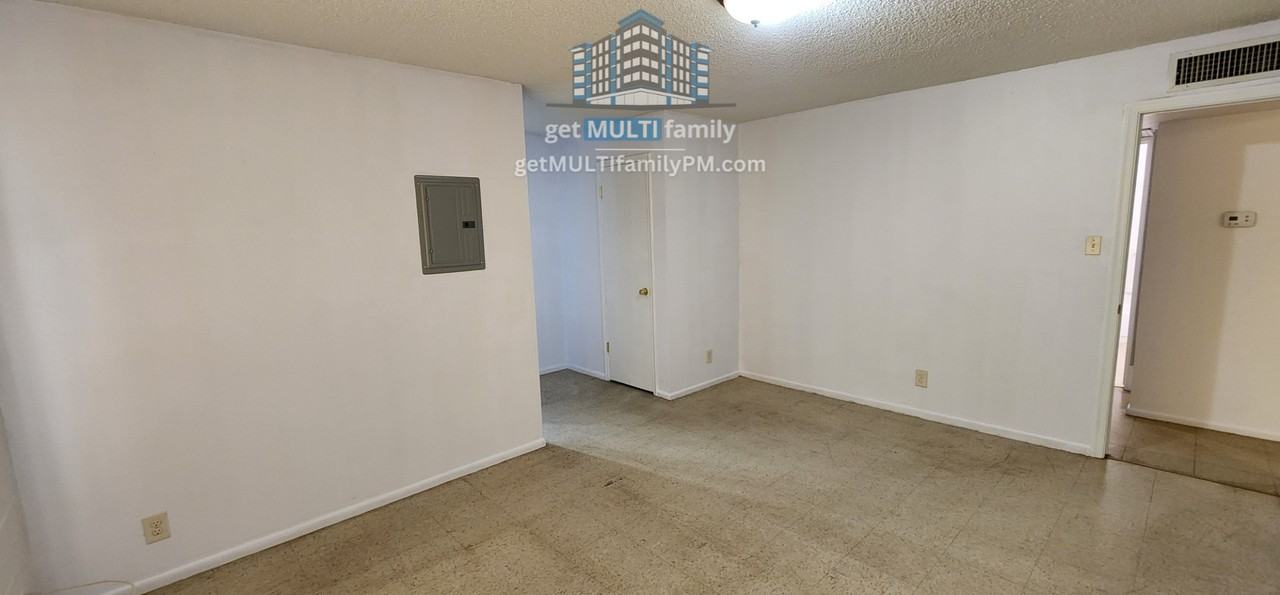 10044 N 18th Ave #2 - Photo 7 of 14