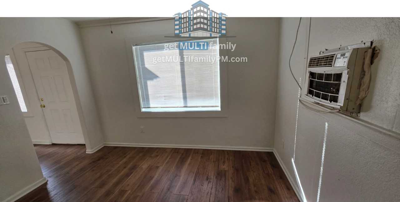 3926 E Earll Dr #2 - Photo 4 of 22