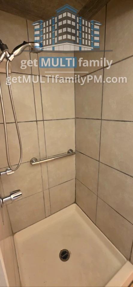 3926 E Earll Dr #2 - Photo 5 of 22