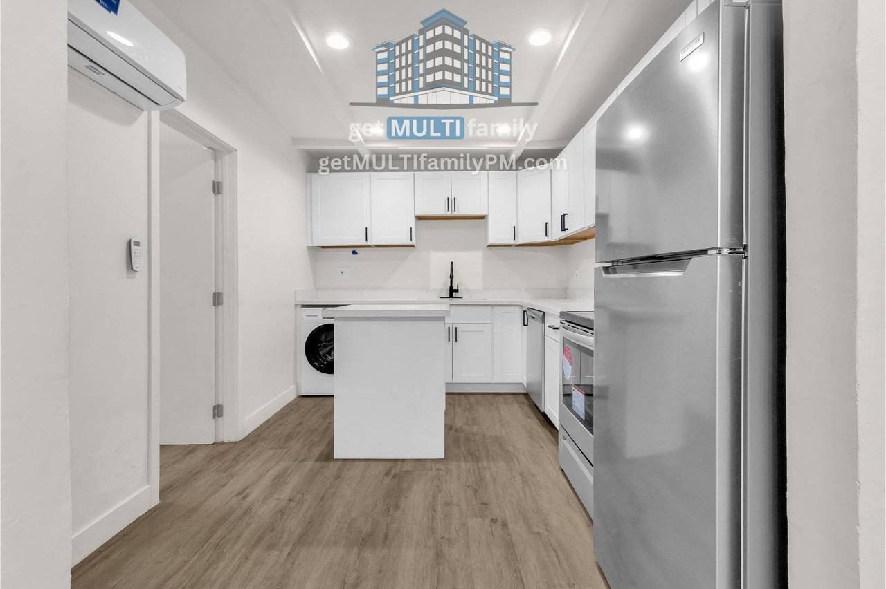 325 N 17th Dr #A - Photo 6 of 33