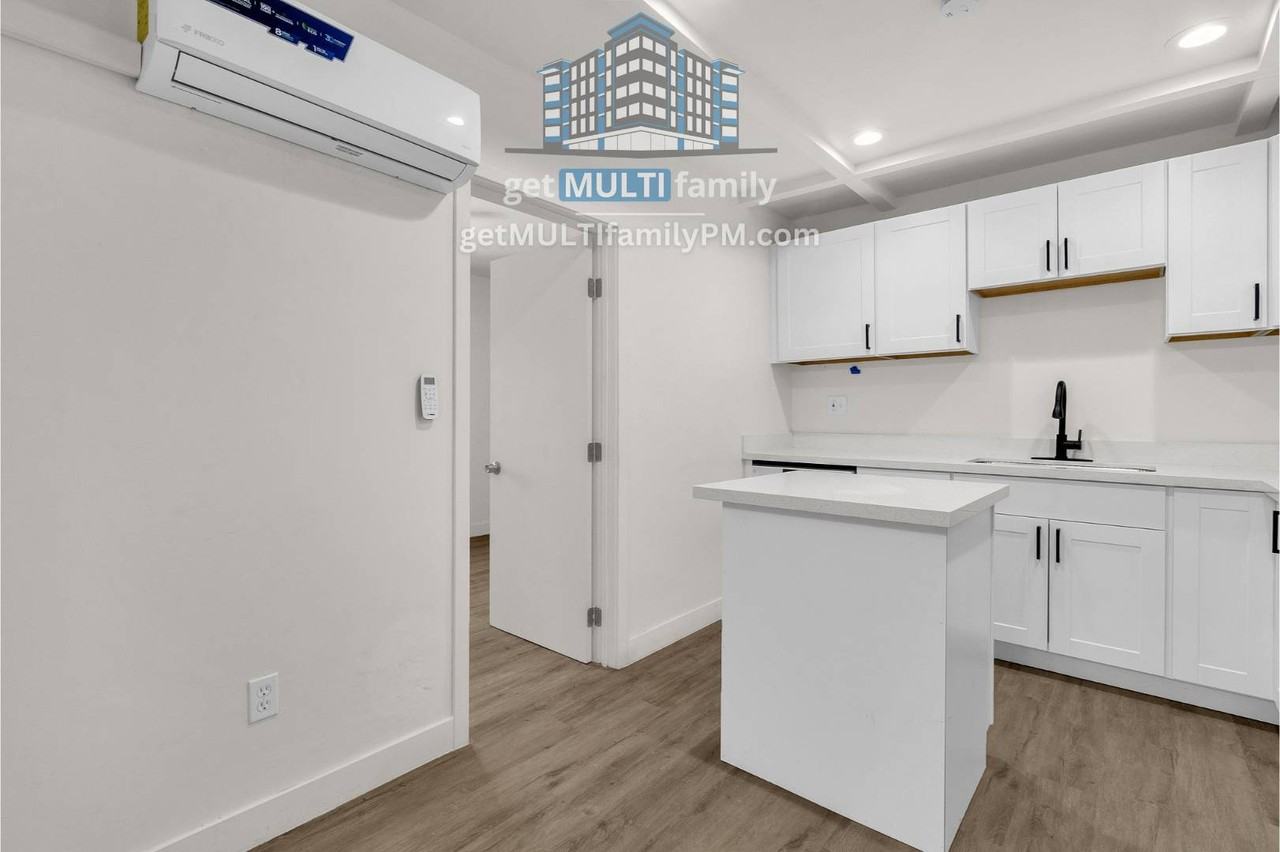 325 N 17th Dr #A - Photo 7 of 33