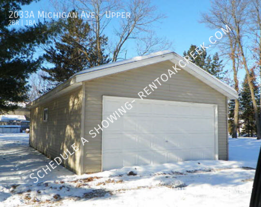 2033A Michigan Ave - Photo 2 of 7
