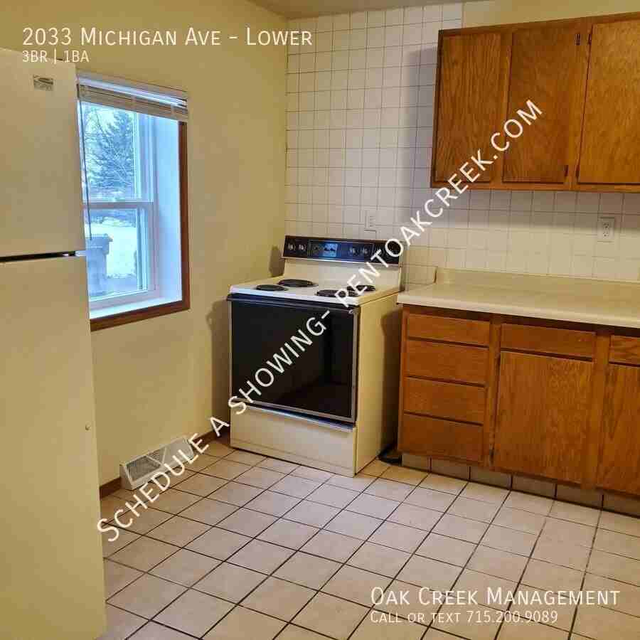 2033 Michigan Ave - Photo 3 of 11