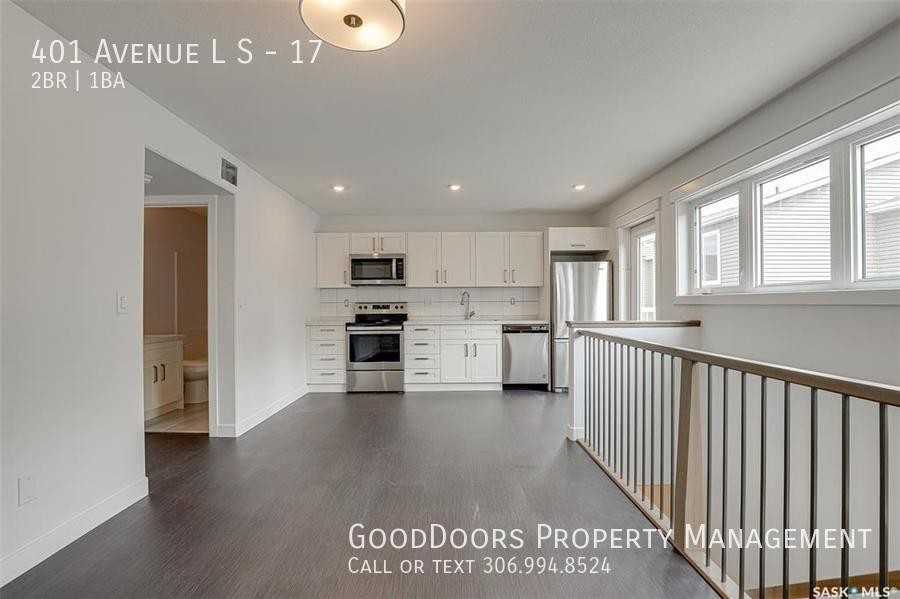 401 Avenue L S #17 - Photo 2 of 13