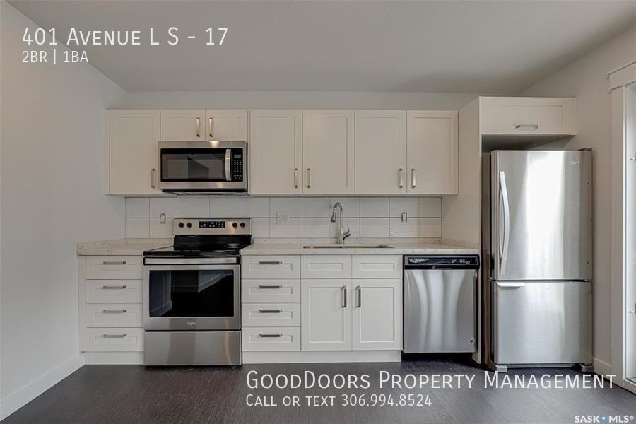 401 Avenue L S #17 - Photo 3 of 13