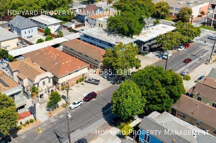 68 S 8th St #F - Photo 7 of 9