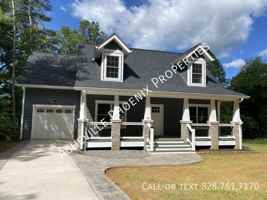 featured image of 426 Shadowwood Dr