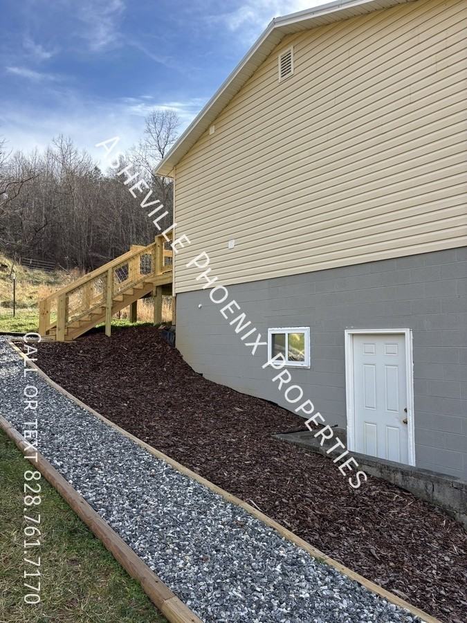 4083 New Leicester Hwy - Photo 2 of 12