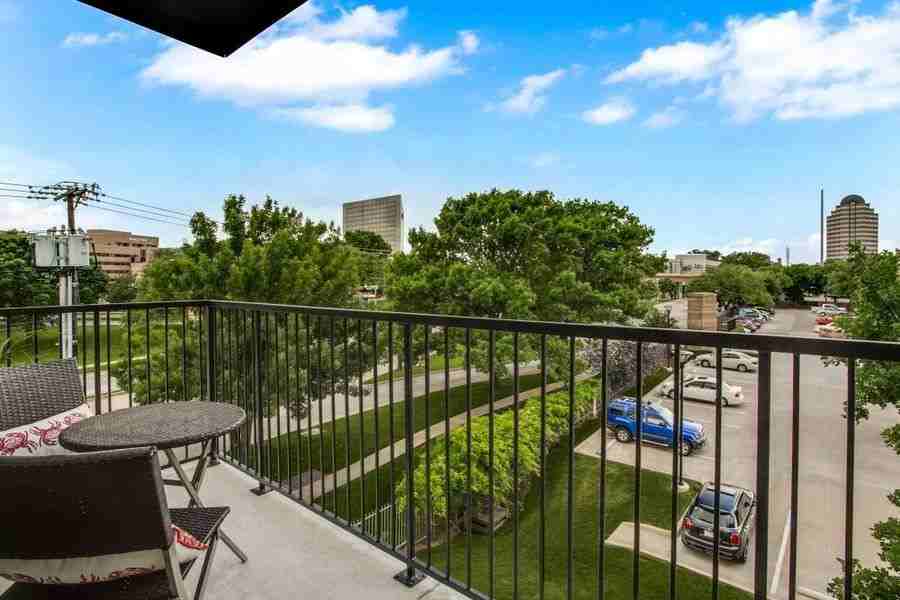 2588 N Houston St #7565 - Photo 3 of 11