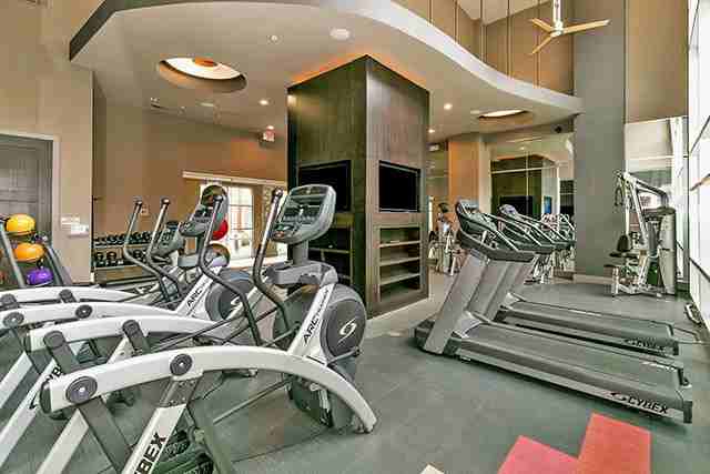 2500 2500 Pepperwood Farmers Branch, TX 75234 #20329 - Photo 4 of 11